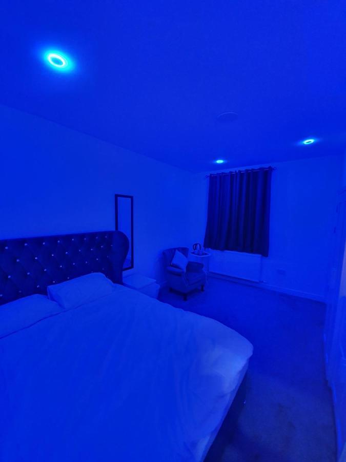 Beautiful Rooms Shaw St And Pine St Bury  Ngoại thất bức ảnh