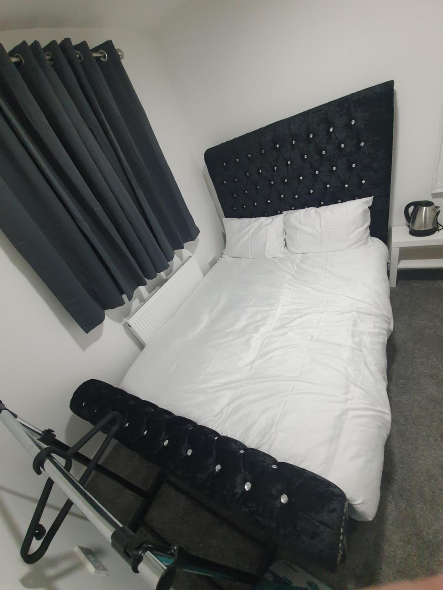 Beautiful Rooms Shaw St And Pine St Bury  Ngoại thất bức ảnh