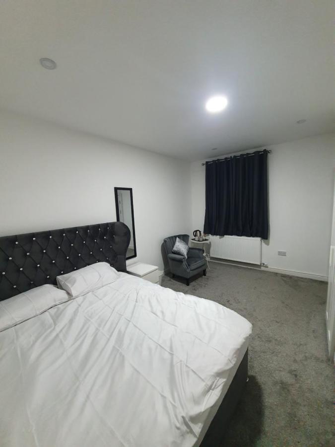 Beautiful Rooms Shaw St And Pine St Bury  Ngoại thất bức ảnh